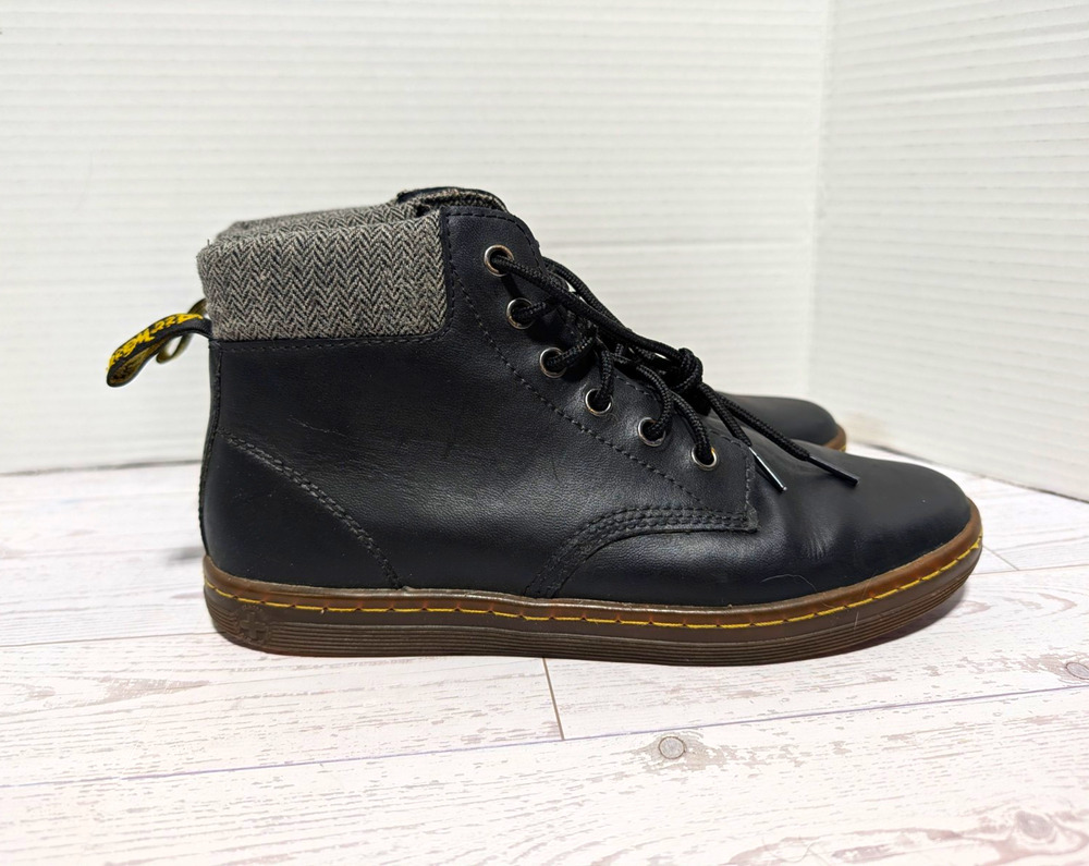 Dr. Martens Maelly Black Leather Fold-Over Cuff Herringbone Ankle Boots Women 8